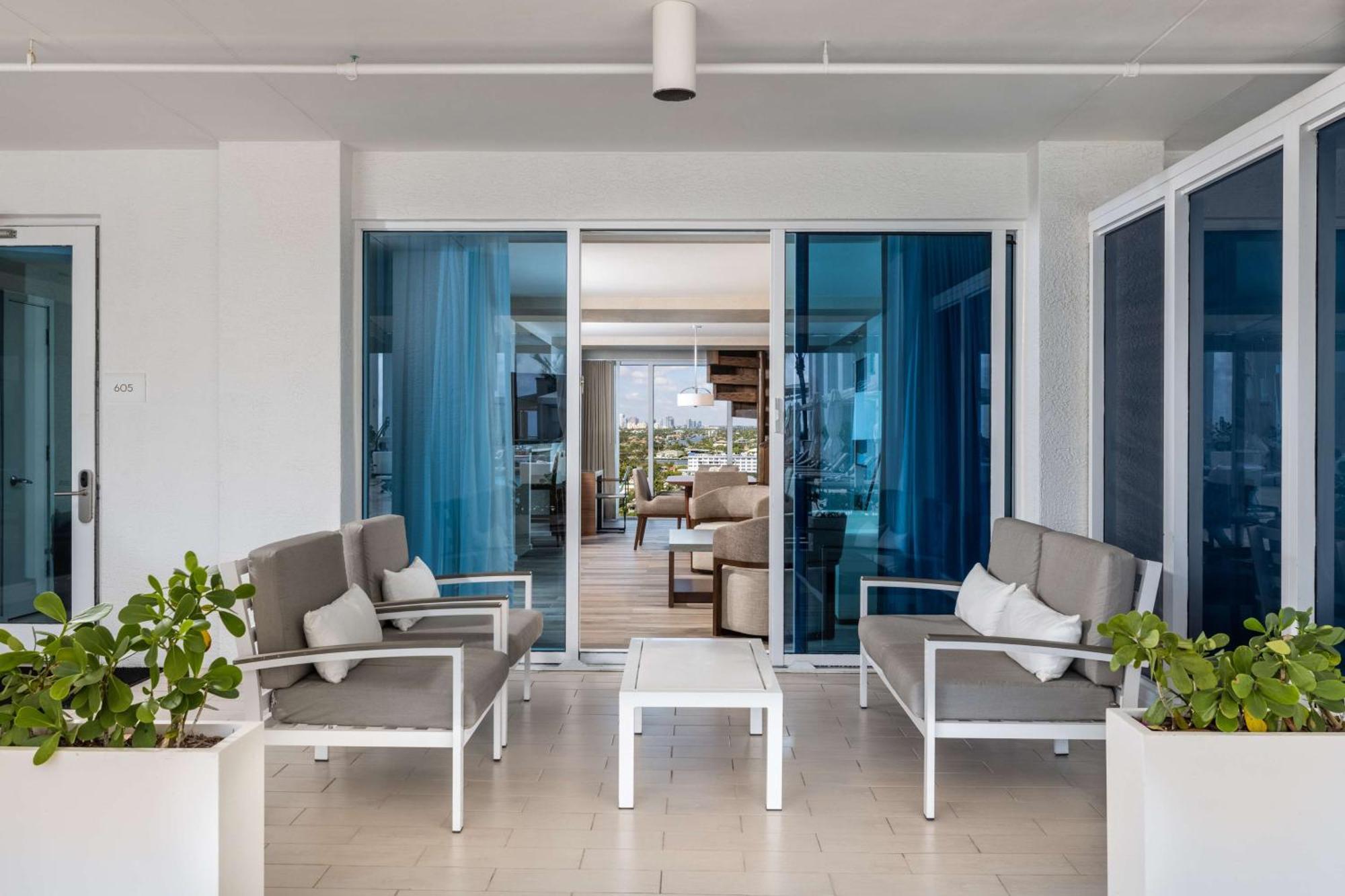 Conrad Fort Lauderdale Beach Exteriör bild