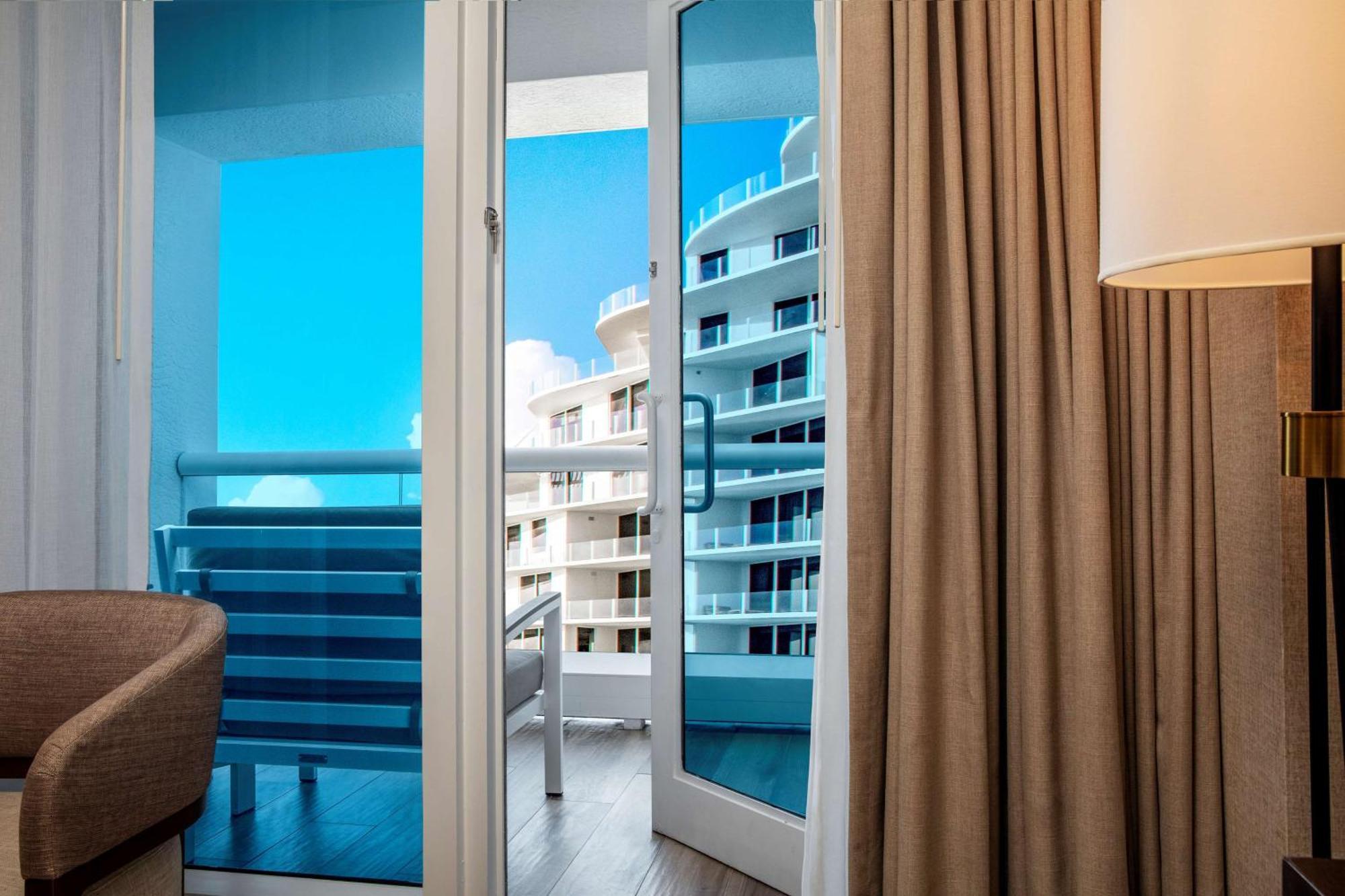 Conrad Fort Lauderdale Beach Exteriör bild